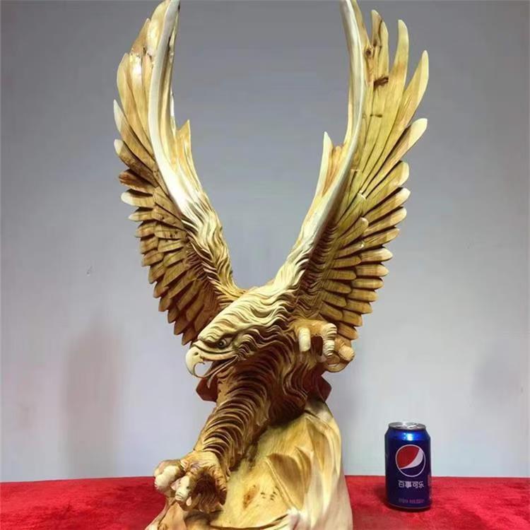 Grand Spreading‑Wing Eagle Sculpture